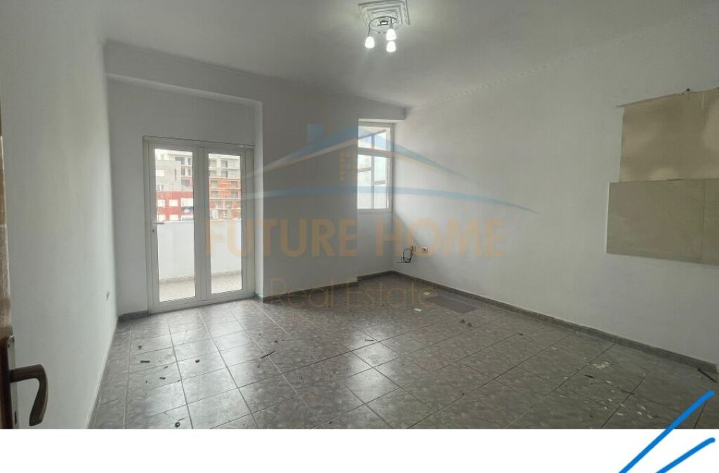 In vendita, Appartamento 2+1, Via Bardhyl, Tirana