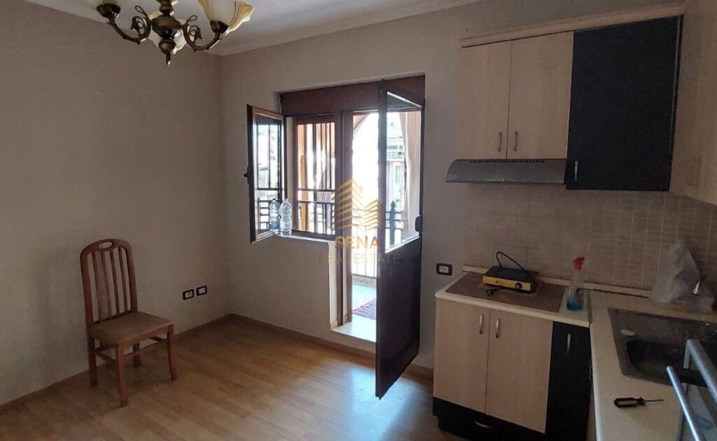 Rent, Apartment, 1+1+blk, New Bazaar, 40,000 Lek/Month
