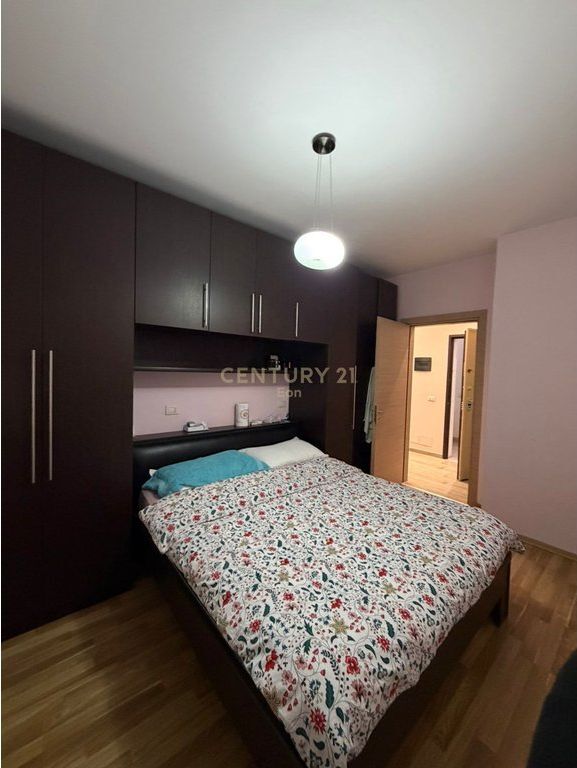 Appartamento 2+1 in affitto nel centro di Durazzo, vicino alla posta!