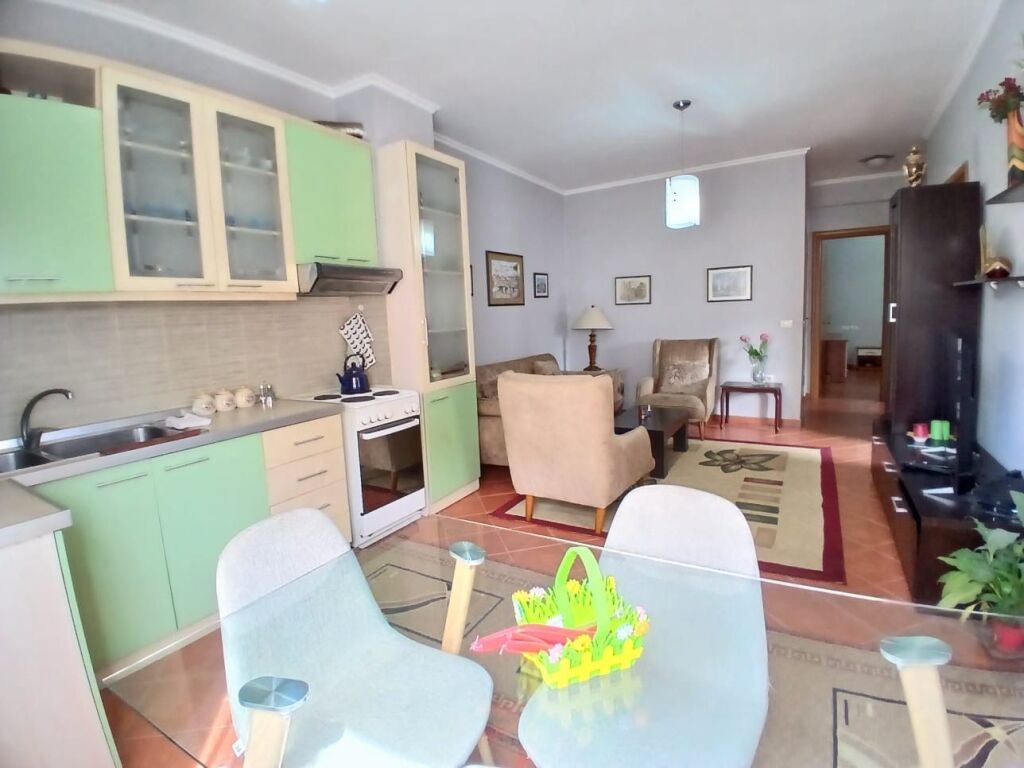 For rent 2+1 At Selvia Center 58,000 leke