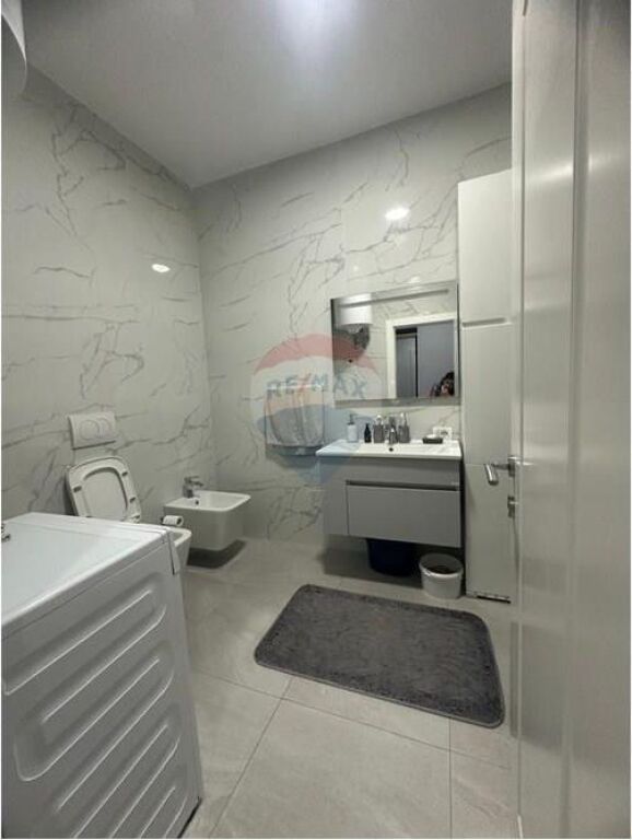 Apartament - Për Shitje - Rruga Jordan Misja, Tiranë