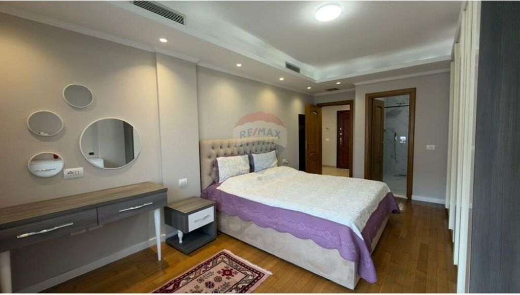 Apartament - Për Qira - Rruga Ismail Qemali, Tiranë