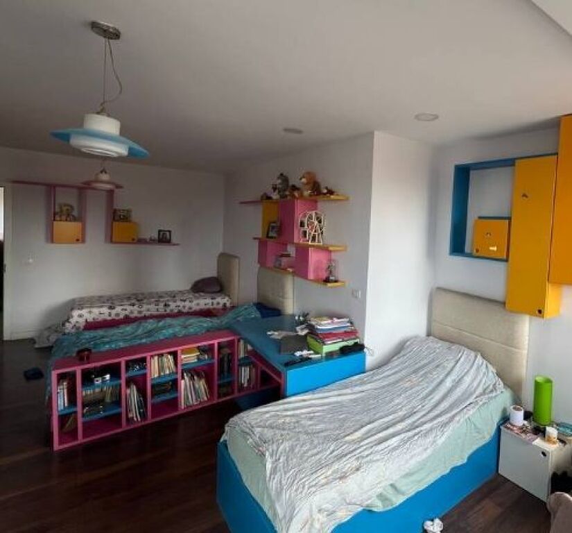 Shitet Apartament 2+1+2 – Pallat i Ri me Ashensor