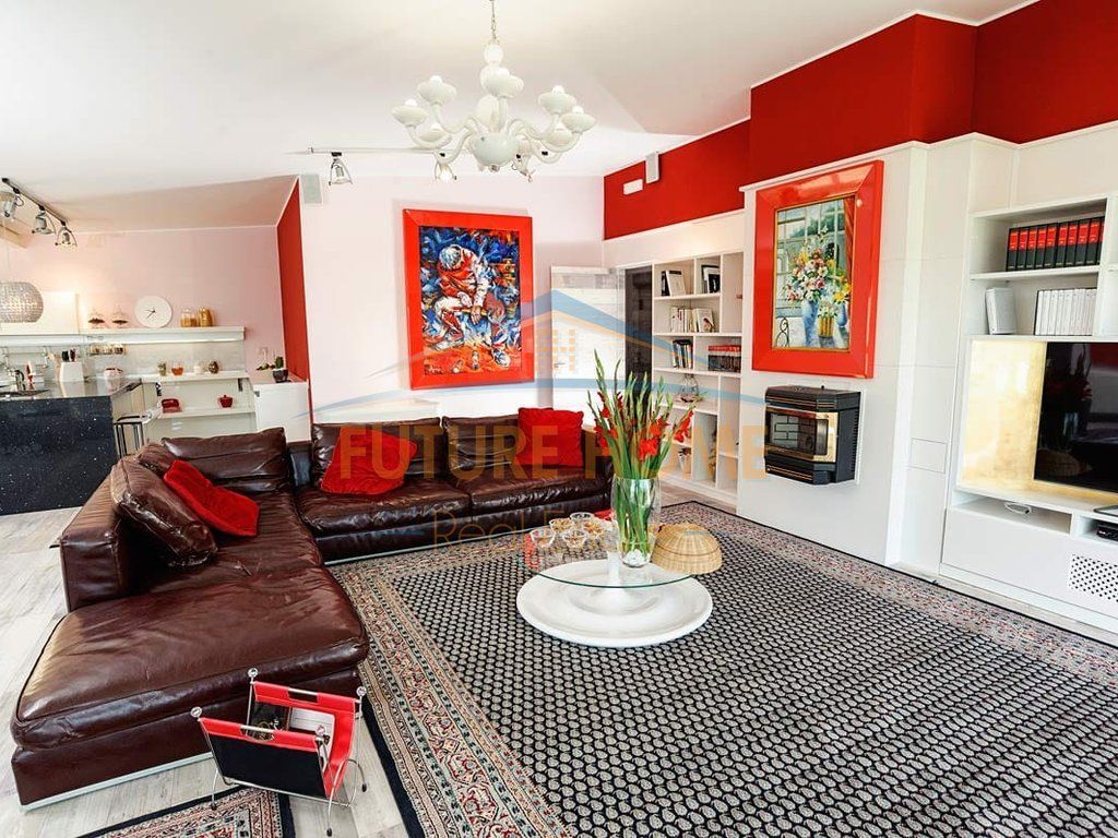 In vendita, Penthouse 2+1+2, Lago Secco