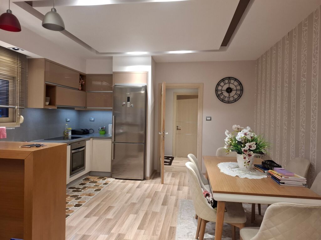 SHITET APARTAMENT 3+1 GJIROKASTER