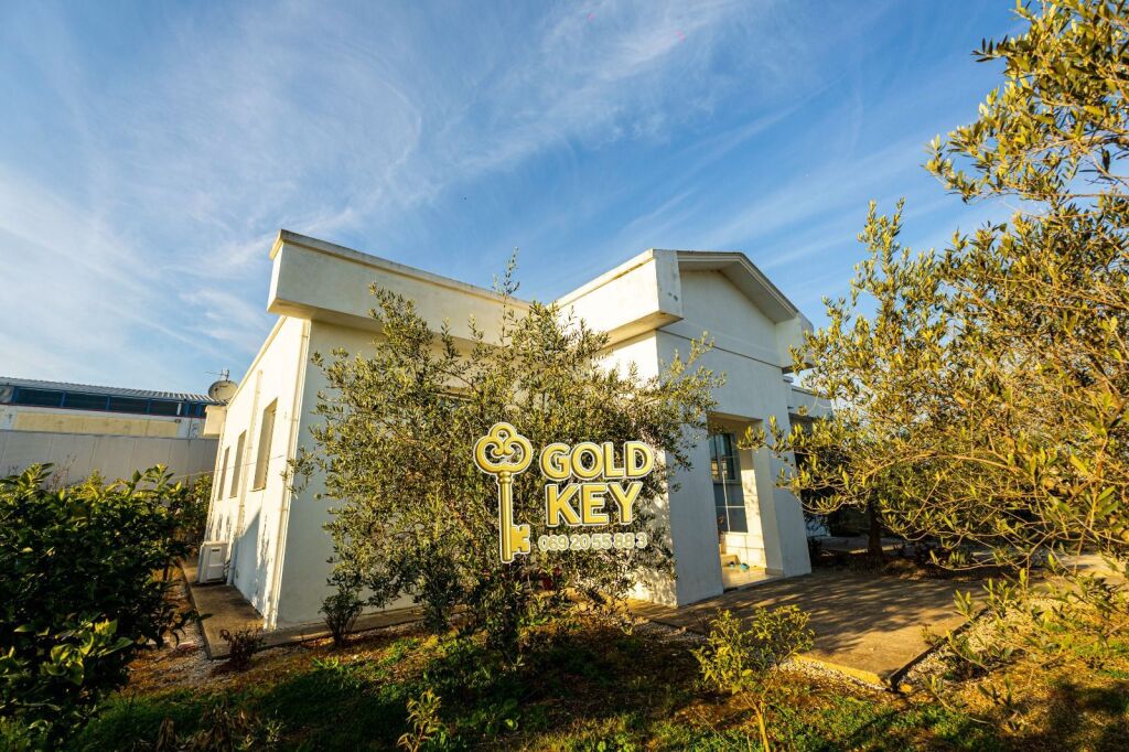 🏡 Villa di 1 piano in vendita a Xhafzotaj – Investimento ideale per una vita confortevole!