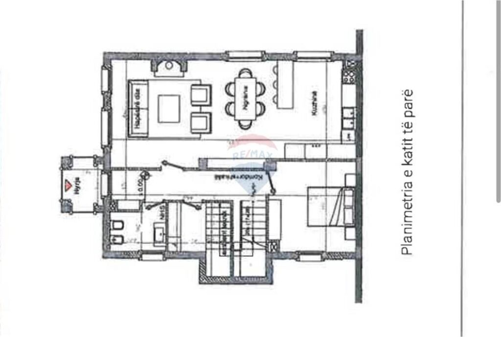 Villa - In Vendita - Lago di Farka, Tirana