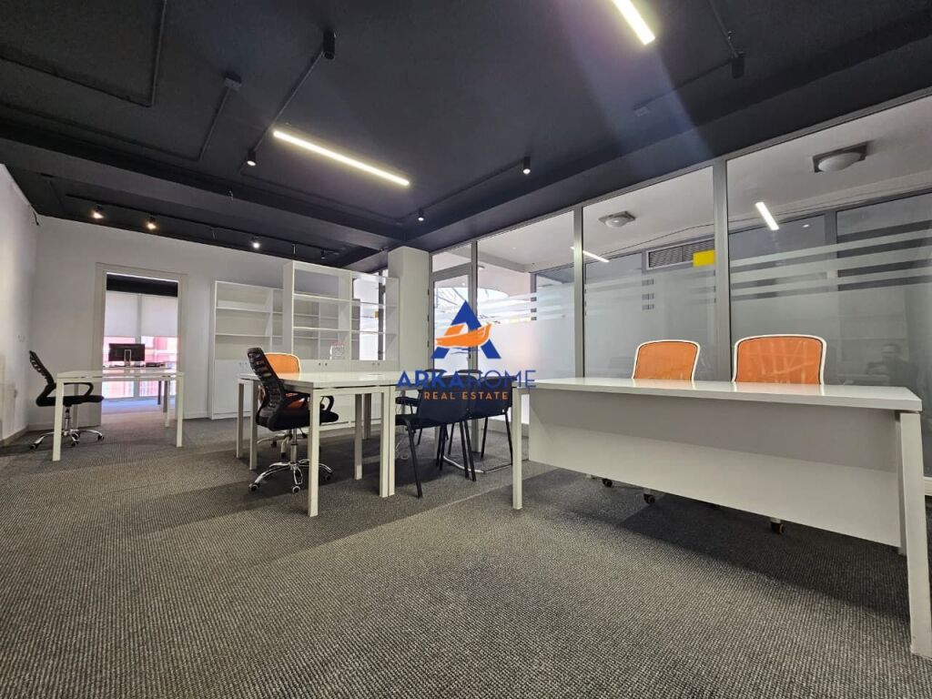 JEPET AMBIENT ZYRE ME QERA 72M2 "PAZARI I RI" 1100 EURO