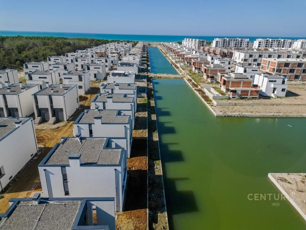 APPARTAMENTO 2+1+2 CON VERANDE AL TURQUOISE MARINA!