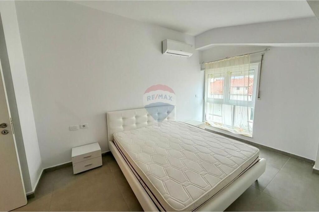 Apartament - Për Shitje - Kodra e Diellit 1, Tiranë