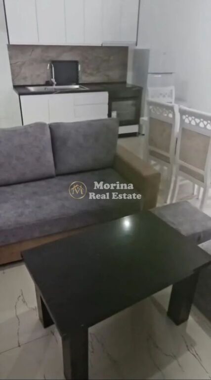 Qera | Shtëpi private 2 + 1 | Rruga Llazar Shapatini | 450 €/muaj