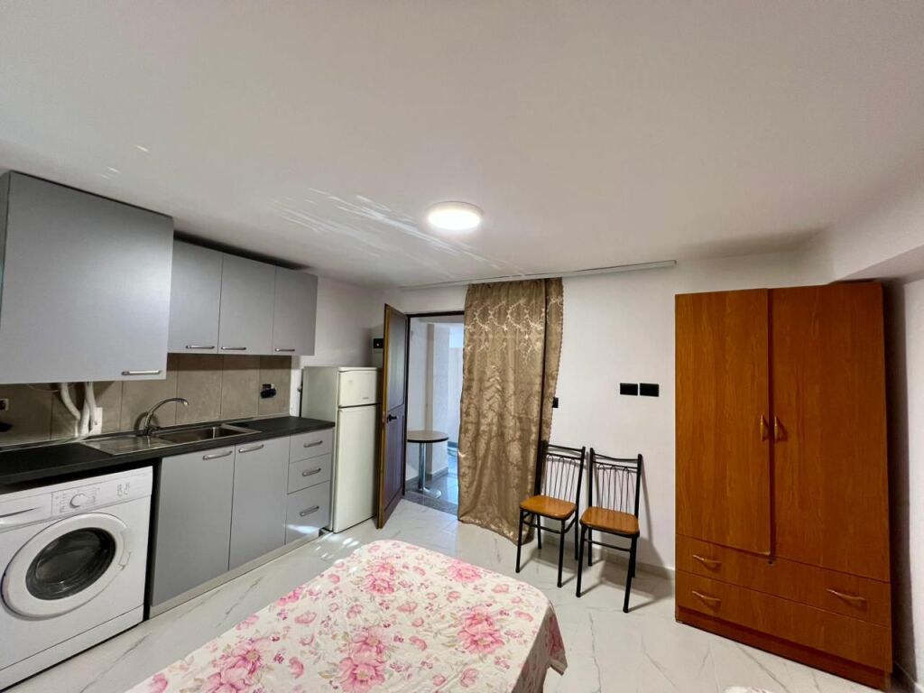 Affitto, Monolocale "Rr.Mihal Grameno" – Tirana.