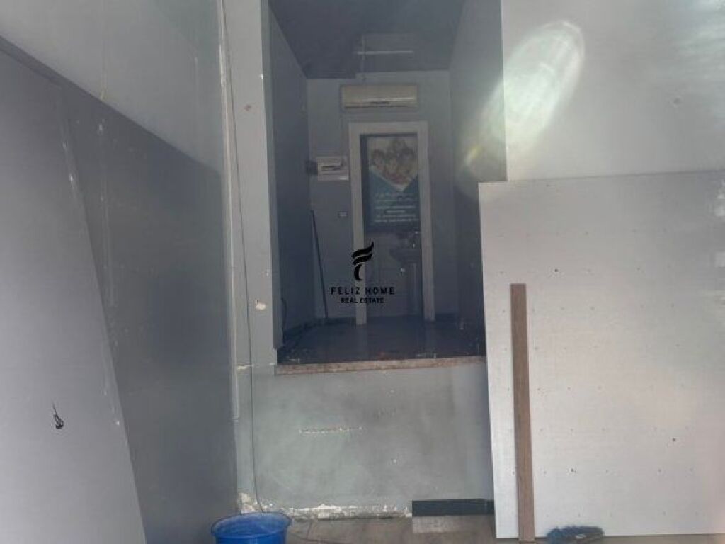 SHOP FOR RENT 35 M2 CENTER 1,800 EURO FH-66236