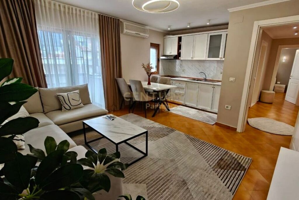 Apartament 1+1 ne shitje prane Viles Gold, Rruga e Dibres