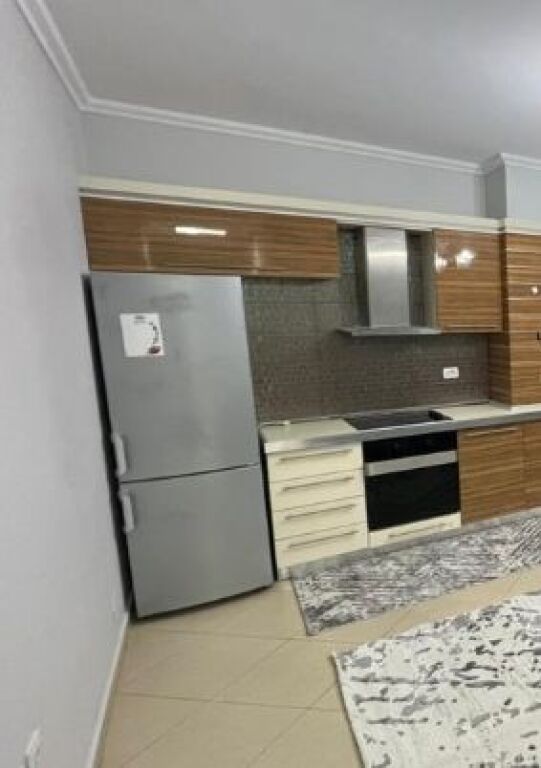 Shitet Apartament 2+1+depo