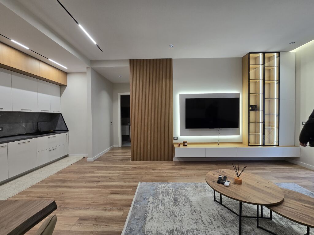 Appartamento di lusso in affitto 1+1 + posto a Delijorgj