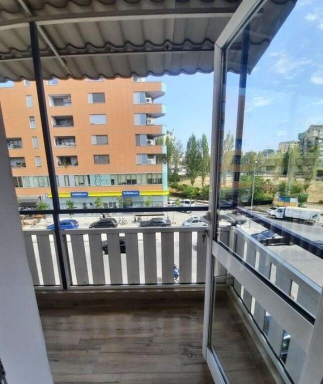 SHITEN 2 GARSONIERE TEK STADIUMI DINAMO!