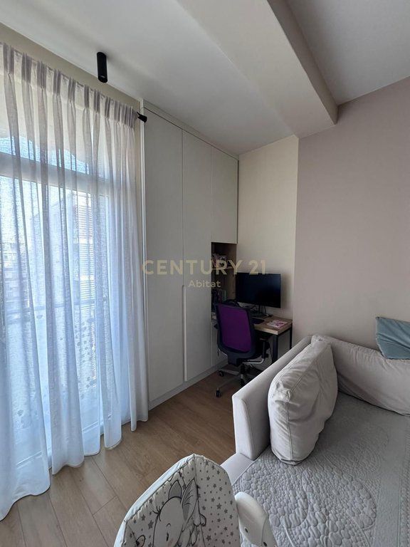 Apartament 2+1 per shitje- Kika 2, Komuna e Parisit
