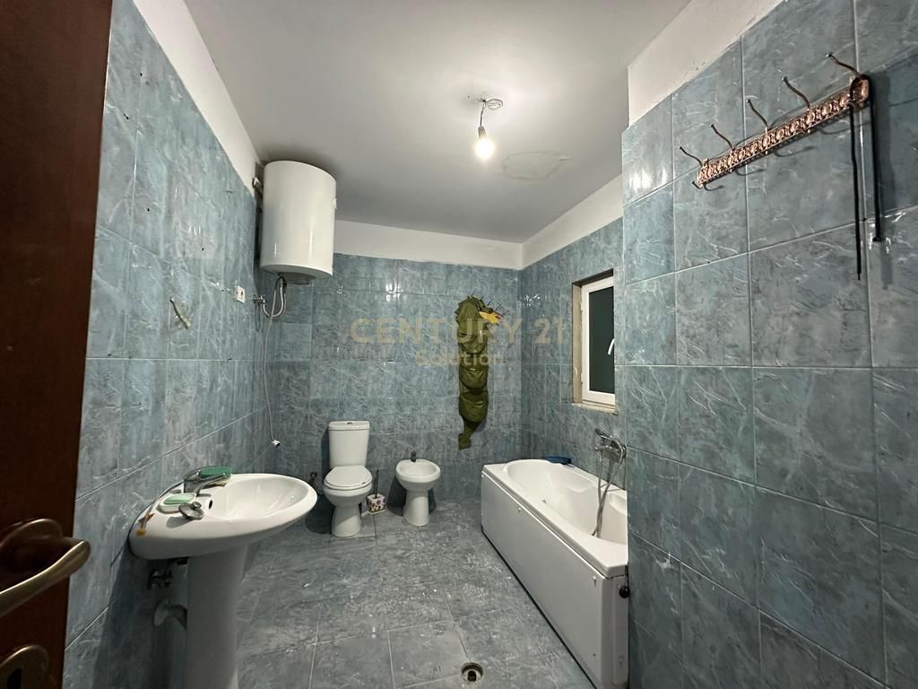 SHITET APARTAMENT 2+1 TE KTHESA KAMZES! 125,000 €
