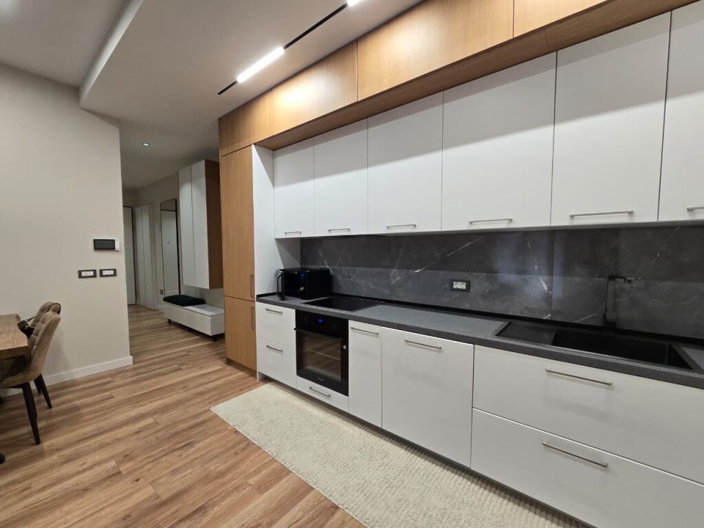 Apartment 1+1 +parking for rent in Delijorgji Complex