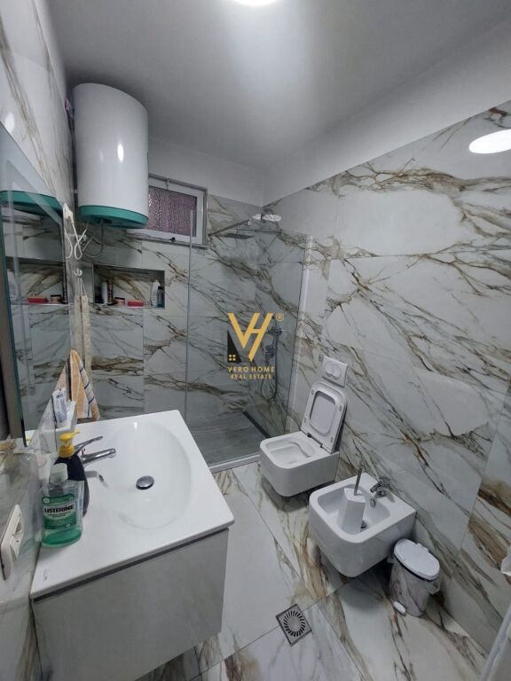 JEPET APARTAMENT 2+1+2+BLK ME QERA NE SELITE 60.000 LEKE