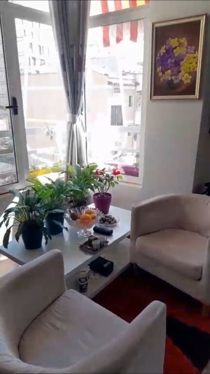 Vendesi in vendita appartamento 2+1+2 bagni in Via Bogdaneve