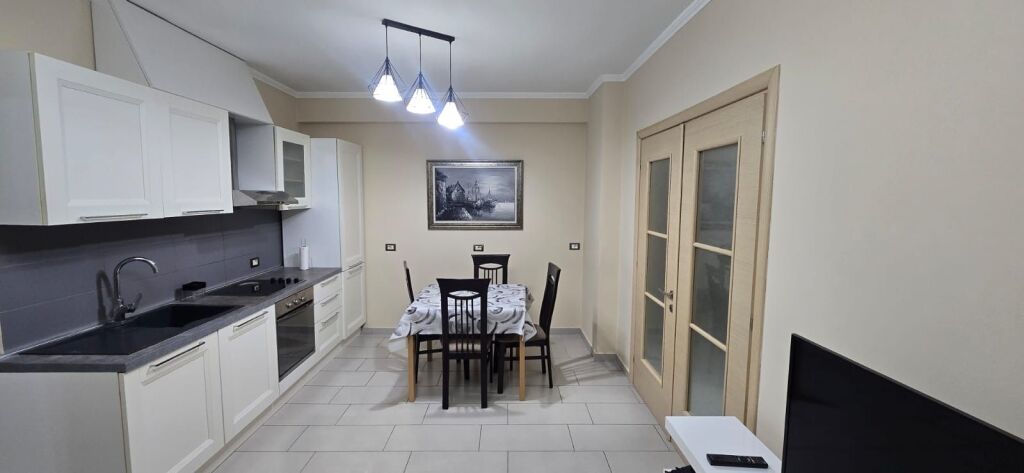 Jepet me qira 2+1+2 ASTIR 560€