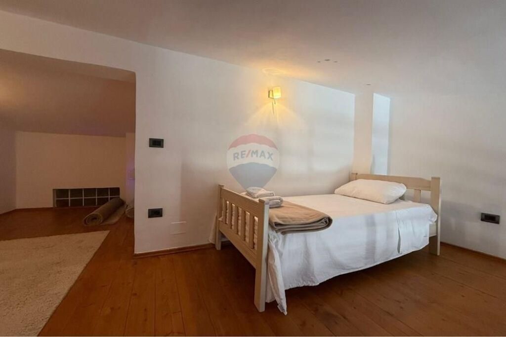 Apartament - Për Shitje - Kodra e Diellit 1, Tiranë