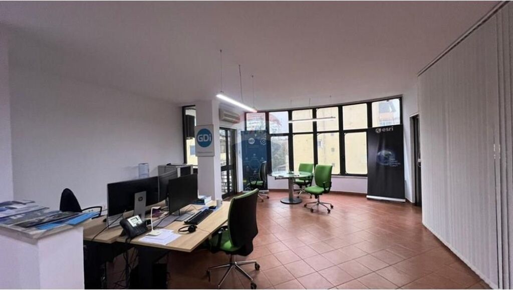 Apartment - For Rent - Willson Square, Tirana