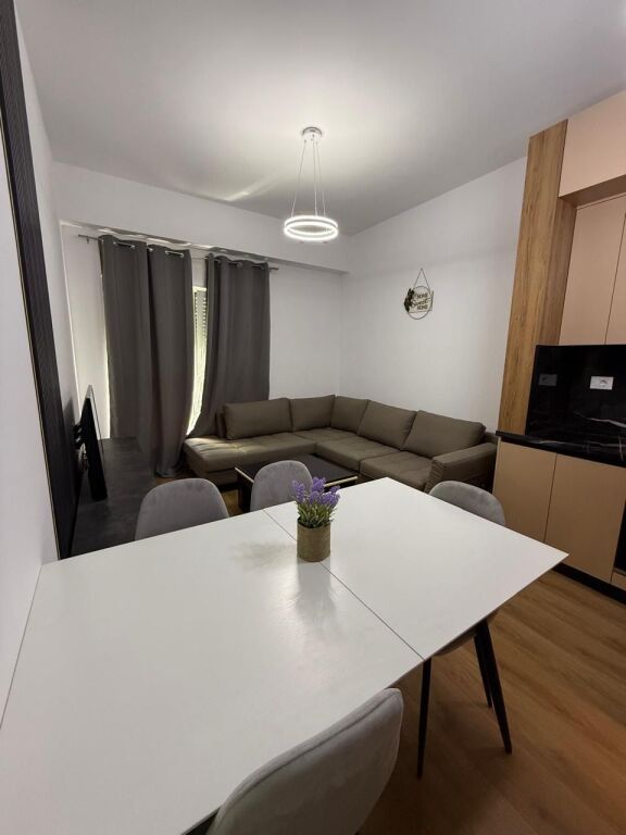 Ali Dem, jepet me qira apartament 2+1+Parkim. 500 Euro