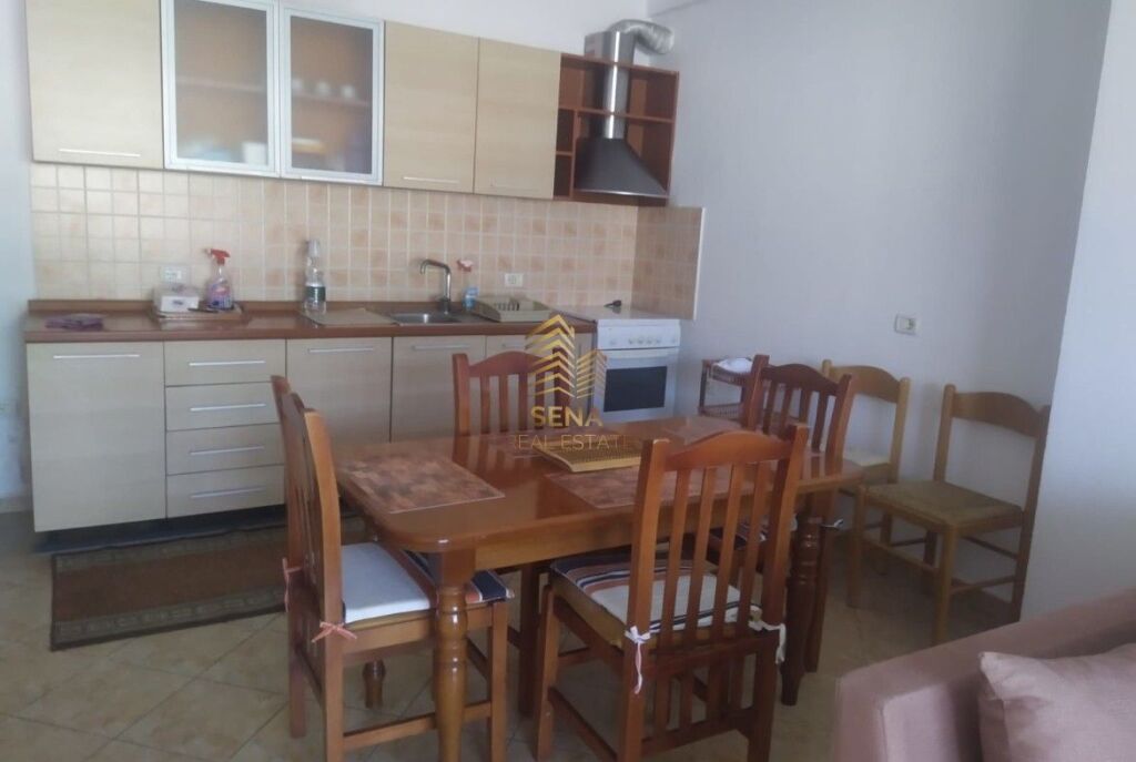 Qira,Apartament,1+1+bllk, Rruga Riza Cerova, 50,000 Leke/Muaj
