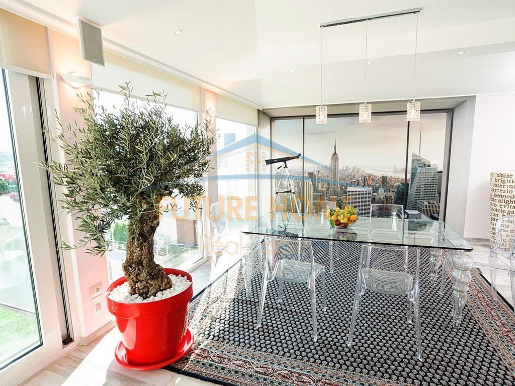 In vendita, Penthouse 2+1+2, Lago Secco