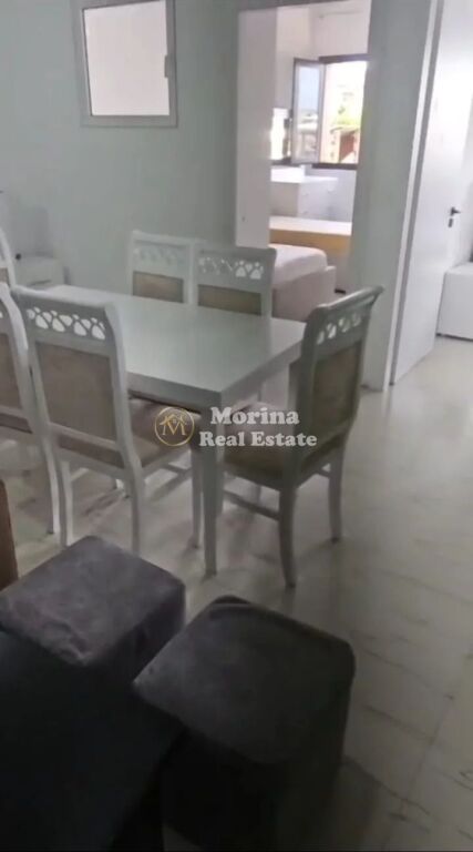 Qera | Shtëpi private 2 + 1 | Rruga Llazar Shapatini | 450 €/muaj