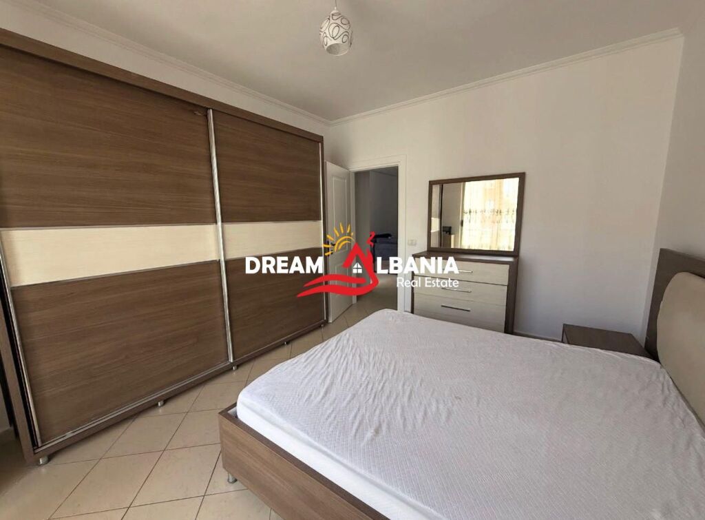 Jepet me qera apartament 1+1 ne Yzberisht prane KMY (ID 42111545)
