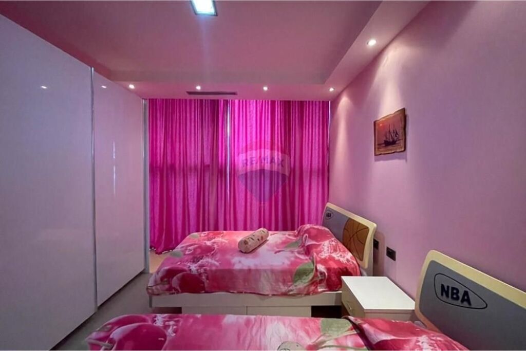 Apartament - Për Qira - Sheshi Willson, Tiranë