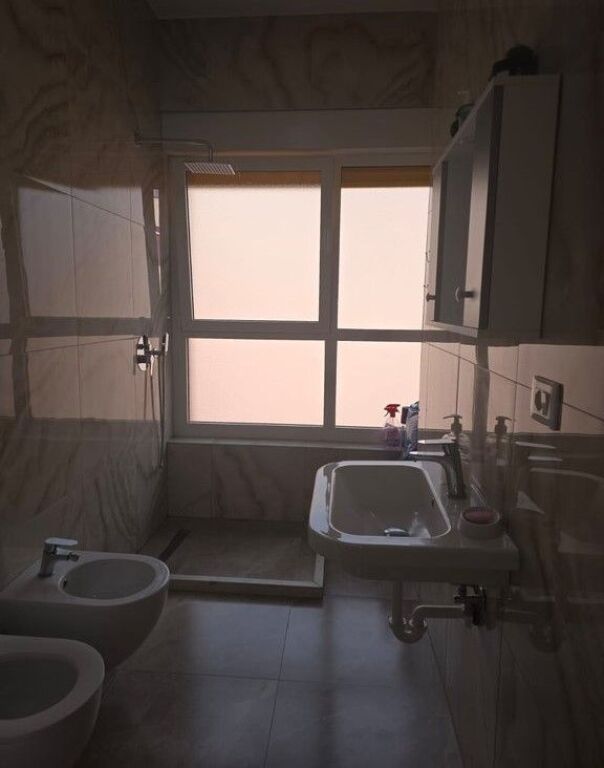 Shitet Apartament 1+1 në Ali Demi, Tiranë