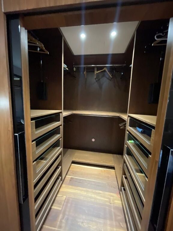 Appartamento 2+1 + 🅿️ in affitto! Giardino Botanico