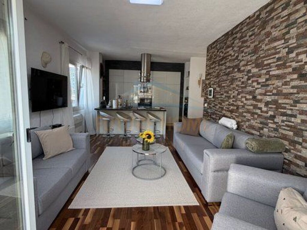 In vendita, Appartamento 2+1+2, Fresk