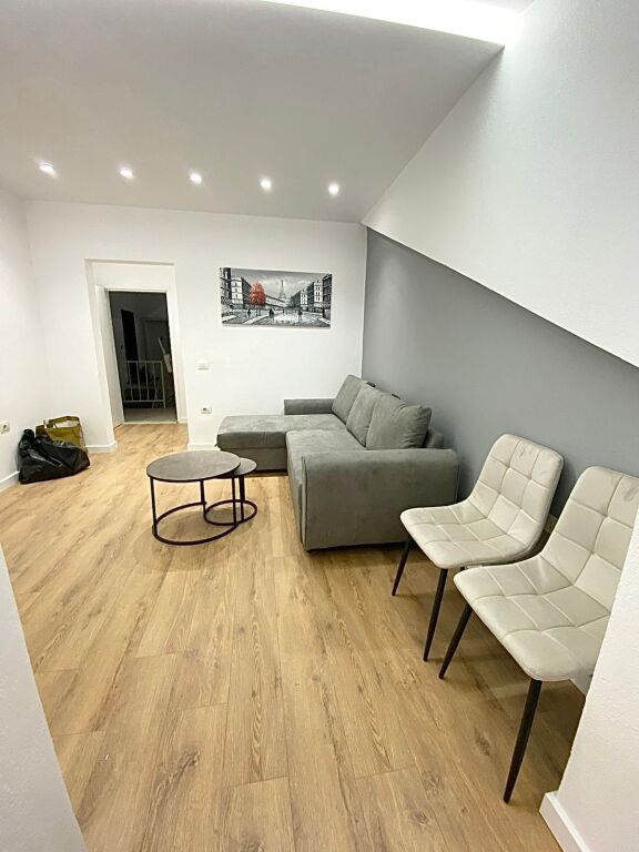 🏡 Appartamento 1+1 in affitto nella zona di Myslym Shyri!