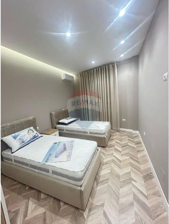 Apartment - For Sale - 9 Floors, Tirana