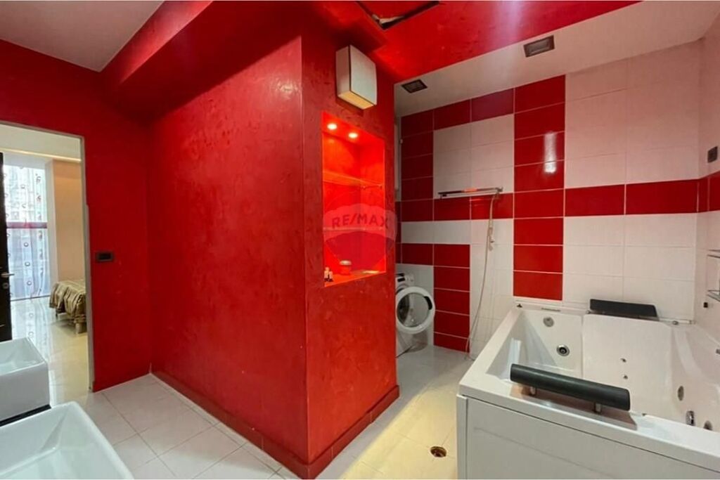 Apartament - Për Qira - Sheshi Willson, Tiranë