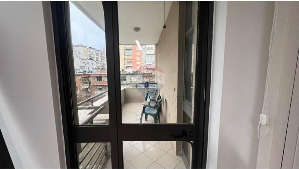 Apartment - For Rent - Willson Square, Tirana