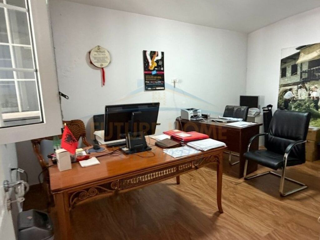 For rent, 2+1 apartment for offices, Center, Tirana.