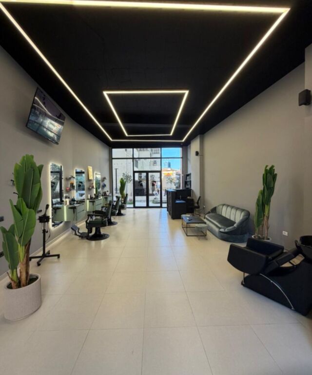 Modern Barber Shop business for sale at Pazari ri