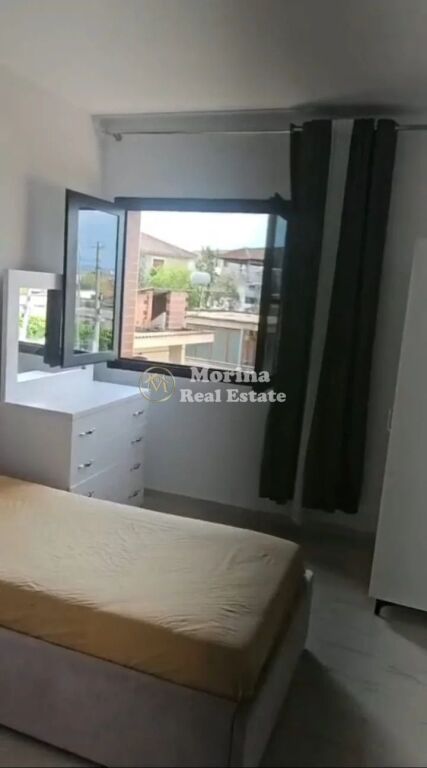 Qera | Shtëpi private 2 + 1 | Rruga Llazar Shapatini | 450 €/muaj