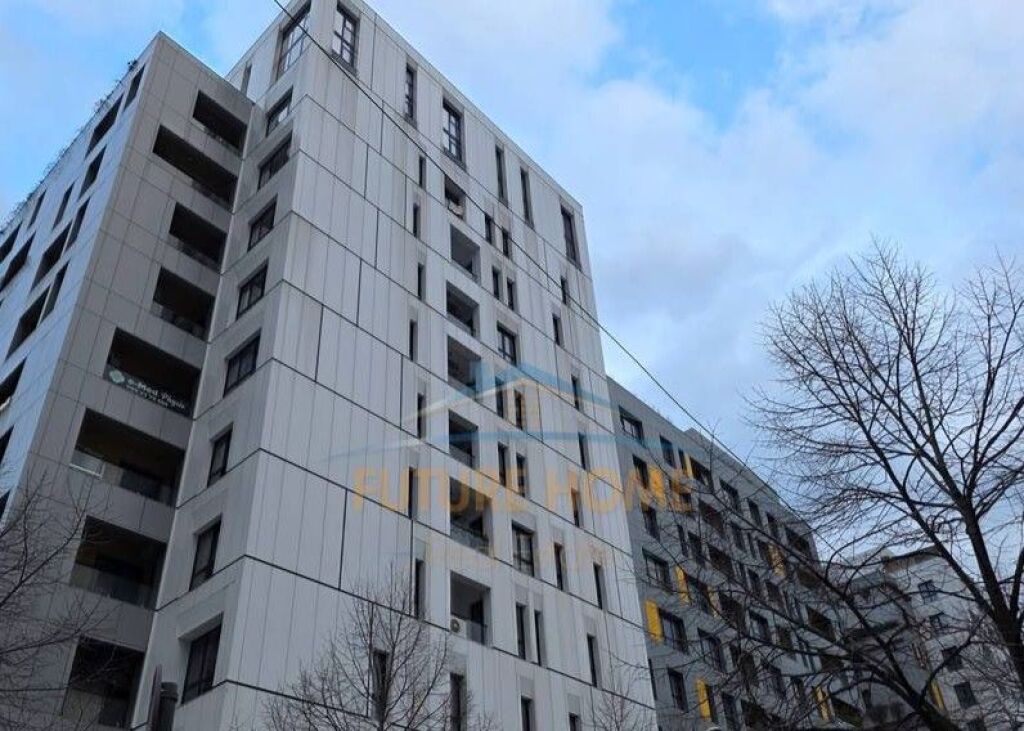 Qera,Ambjent zyre,Kompleksi Square 21