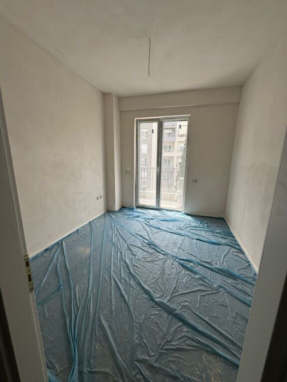 OFFICE FOR RENT PARIS MUNICIPALITY