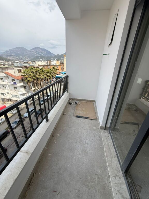 🏡 APPARTAMENTO IN VENDITA – Via Dibrës, vicino al Commissariato N. 4