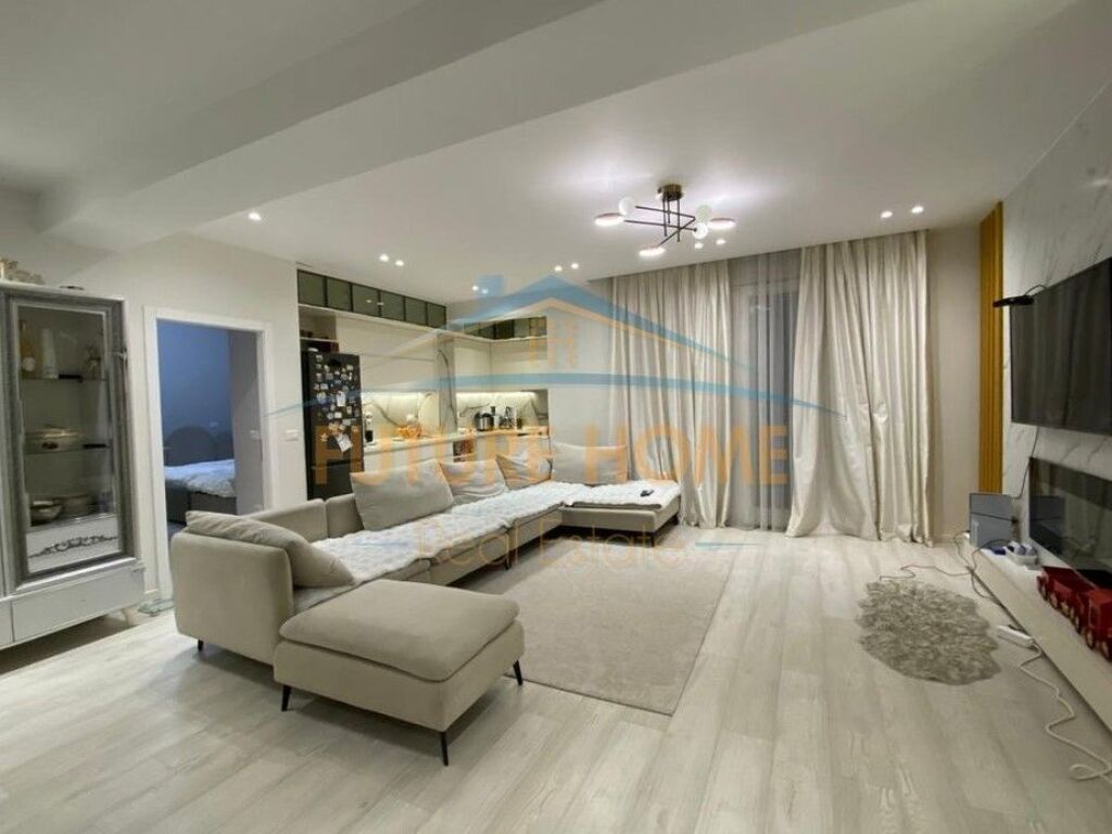 Shitet, Apartament 2+1+2, Stadiumi Dinamo