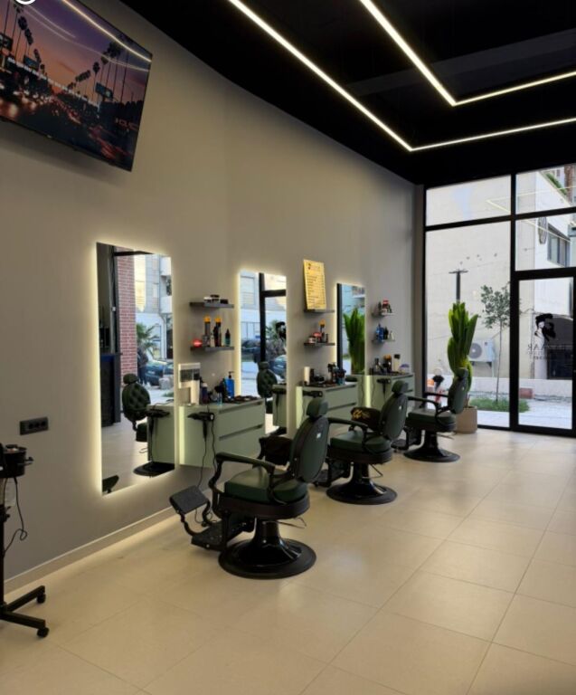 Modern Barber Shop business for sale at Pazari ri